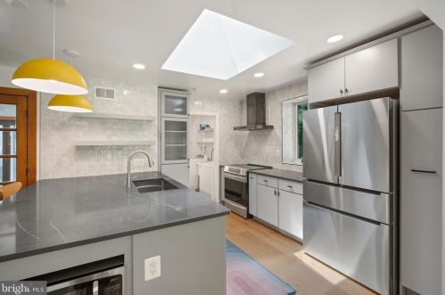 11822 Gordon Rd, Silver Spring MD  20904-2818 exterior