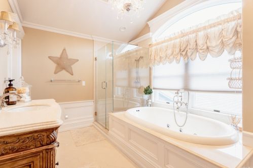 17 Dryden Way, Commack NY 11725-1927 exterior