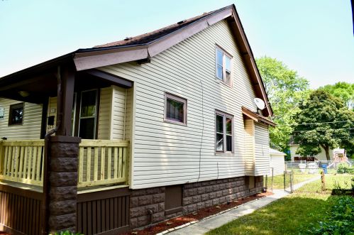 4566 29th St, Milwaukee WI  53209-6006 exterior