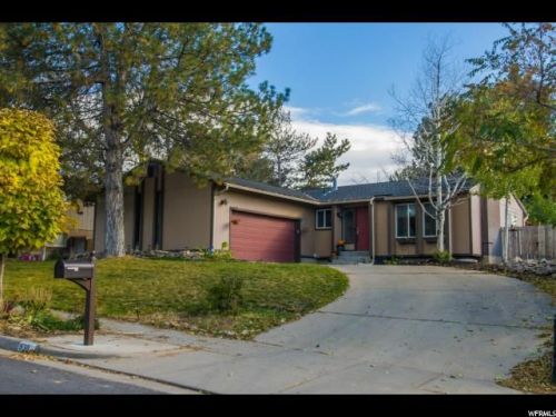 930 Redhaven Dr, Sandy, UT 84094-3003