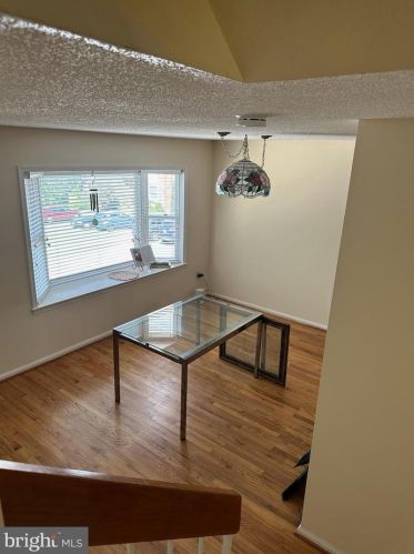 10904 Pebble Run Dr, Silver Spring MD 20902-3685 exterior