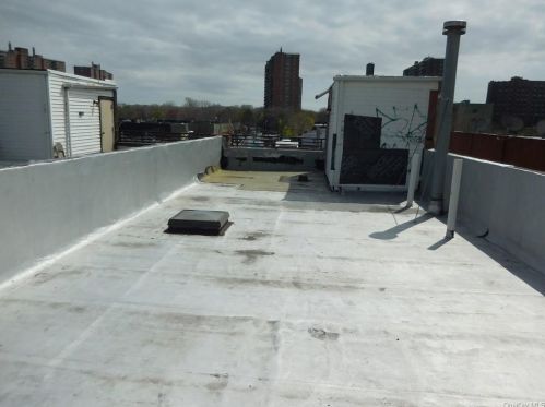 1551 Bruckner Blvd, Bronx NY 10472-6408 exterior