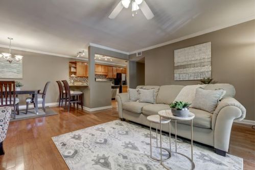 408 Brighton Pt, Atlanta, GA 30328-1367