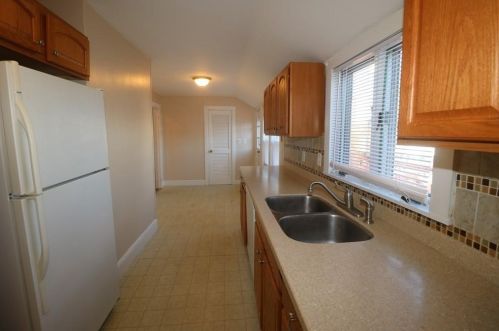 792 Southern Artery, Quincy MA  02169-5735 exterior