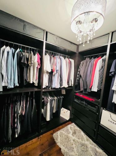 7690 Glisten Ave, Atlanta GA 30328-2498 exterior