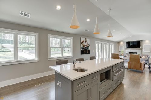 1485 Harts Mill Rd, Atlanta GA  30319-1824 exterior