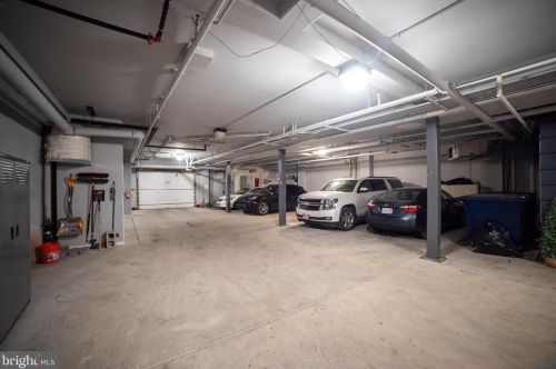 1233 Bainbridge St, Philadelphia PA 19147-1805 exterior