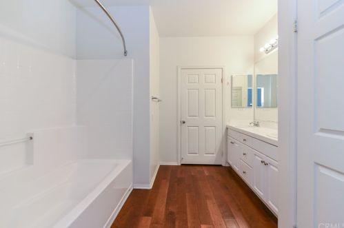 15205 Calverton Way, Tustin CA 92782-1737 exterior