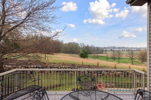 1676 Isabella Pkwy, Chaska MN 55318-3214 exterior