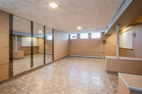 9846 King Dr, Chicago IL 60615-3636 exterior