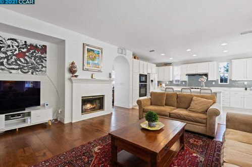 1230 Mountain Side Ct, Concord CA 94521-5508 exterior