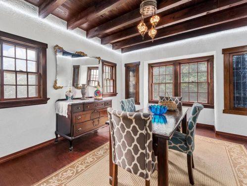 1360 Coburg Lands Dr, Saint Louis MO 63137-3008 exterior