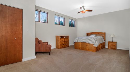 4231 Richmond St, Chicago IL 60618-2615 exterior