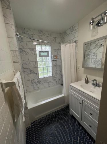 2530 Superior St, Milwaukee WI  53207-1931 exterior