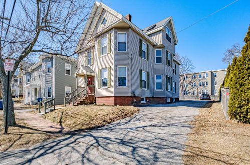 15 Fessenden St, Portland, ME 04103-4817