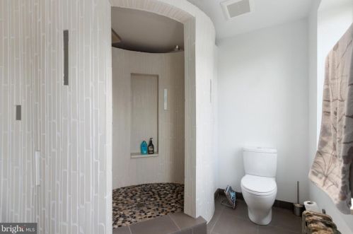 1124 13 St, Philadelphia PA 19147-4534 exterior