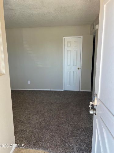 2328 54th Ln, Phoenix, AZ 85035-1820