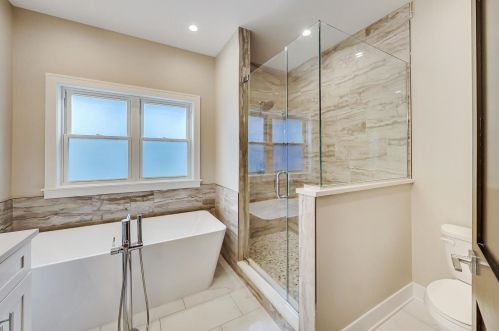 6346 Kenwood Ave, Chicago IL 60619-1427 exterior