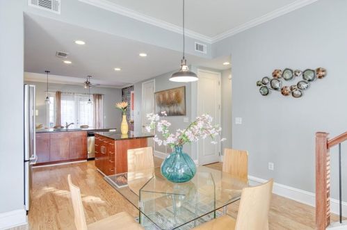 706 Cosmopolitan Dr, Atlanta GA 30324-3615 exterior