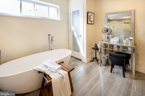 1506 Hancock St, Philadelphia PA 19133-3720 exterior