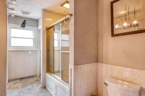 135 Brg St, Deep River CT 06417-1754 exterior