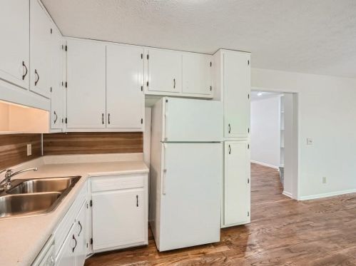 3988 Vly Brk Rd, Lithonia GA 30039-4280 exterior