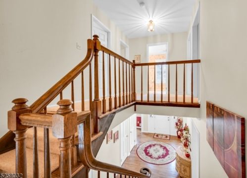 28 Chester Woods Dr, Chester NJ  07930-2828 exterior