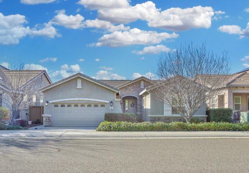 797 Hildebrand Cir, Folsom CA 95630-6309 exterior