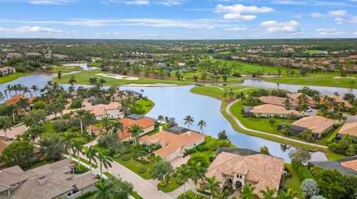 7511 Hogan Ct, Naples FL 34113-3055 exterior