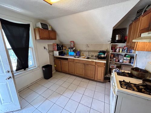 3122 21 St, Milwaukee WI 53215-4401 exterior