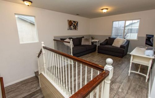 4227 Ivory Ln, Turlock CA 95382-7430 exterior