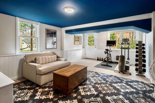 19 Indian Spg Rd, Norwalk CT 06853-1304 exterior