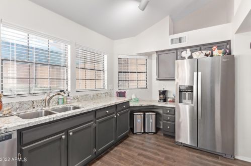 4804 Del Rio St, Chandler AZ 85226-1705 exterior