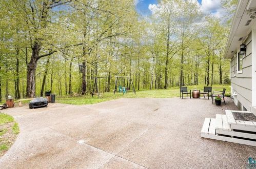 613 Howard Gnesen Rd, Duluth MN 55803-9264 exterior