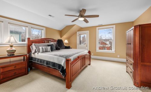 440 Fulton St, Grand Rapids MI 49546-1368 exterior