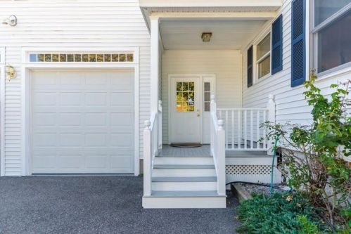 20 James St, Peabody, MA 01960-5348