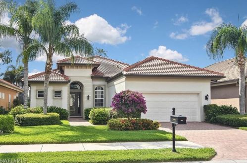 6044 Dogleg Dr, Naples FL 34113-1688 exterior