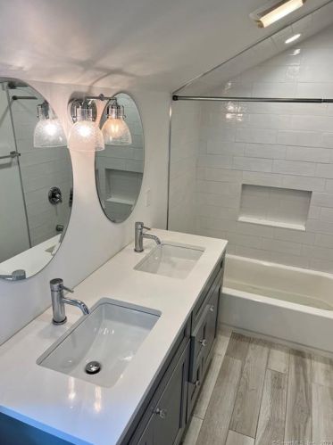 47 Riverside Ave, Norwalk CT 06850-2647 exterior