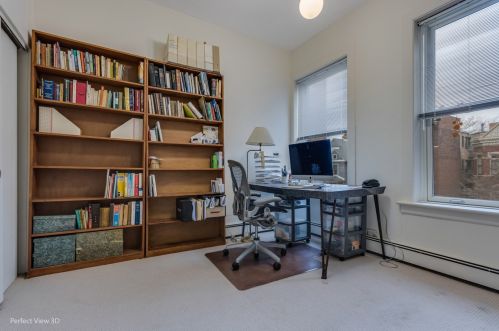 5533 Dorchester Ave, Chicago IL 60637-1720 exterior