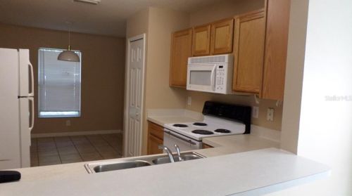 8308 10th St, Tampa FL 33604-3207 exterior