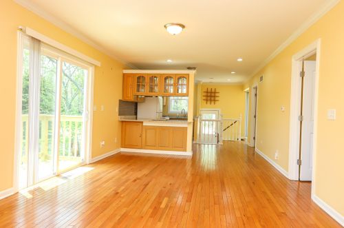 737 Clay St, Bull Valley IL 60098-3321 exterior