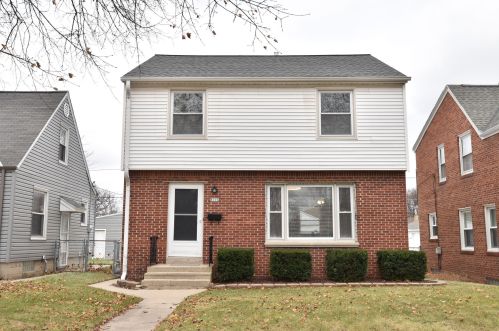 8006 Lisbon Ave, Milwaukee, WI 53222-3825