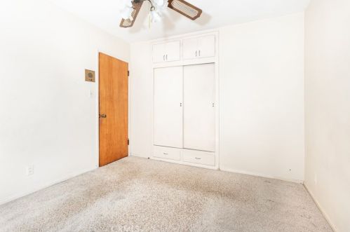 9718 Rosecrans Ave, Bellflower CA 90706-2464 exterior