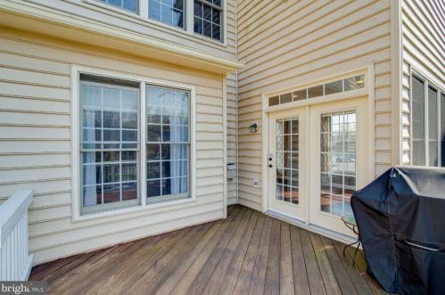 5414 Edsall Rdg Pl, Alexandria VA 22312-2671 exterior