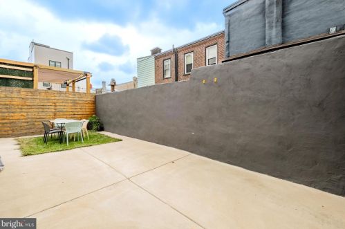 526 Girard Ave, Philadelphia PA 19130-1617 exterior