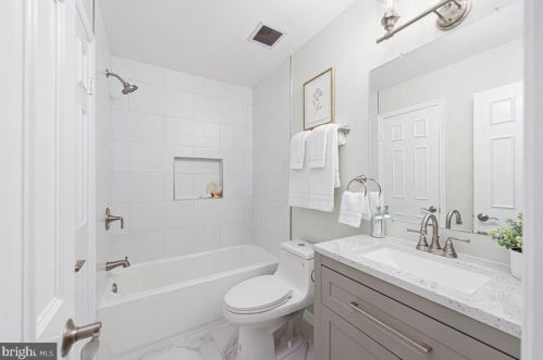 7451 Duddington Dr, Alexandria VA 22315-3849 exterior