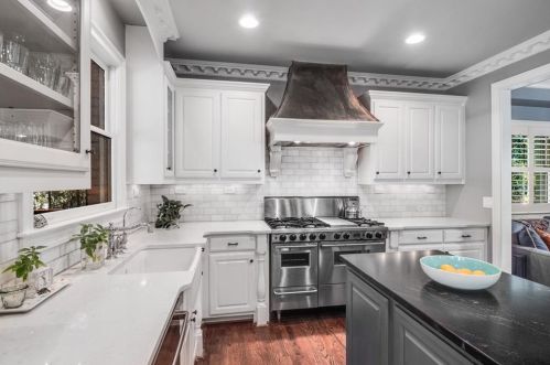 1732 Johnson Rd, Atlanta GA  30306-3147 exterior