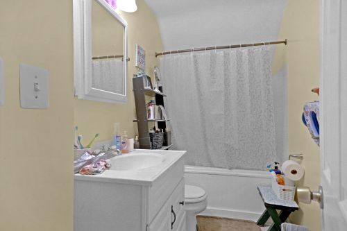 1224 Valley Ave, Grand Rapids MI 49504-2965 exterior