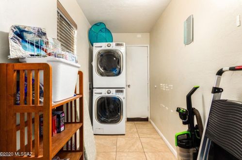 1210 Congress St, Tucson AZ 85745-2812 exterior