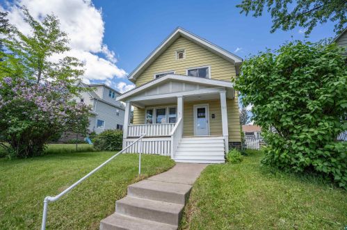 3113 Restormel St, Duluth, MN 55806-1320